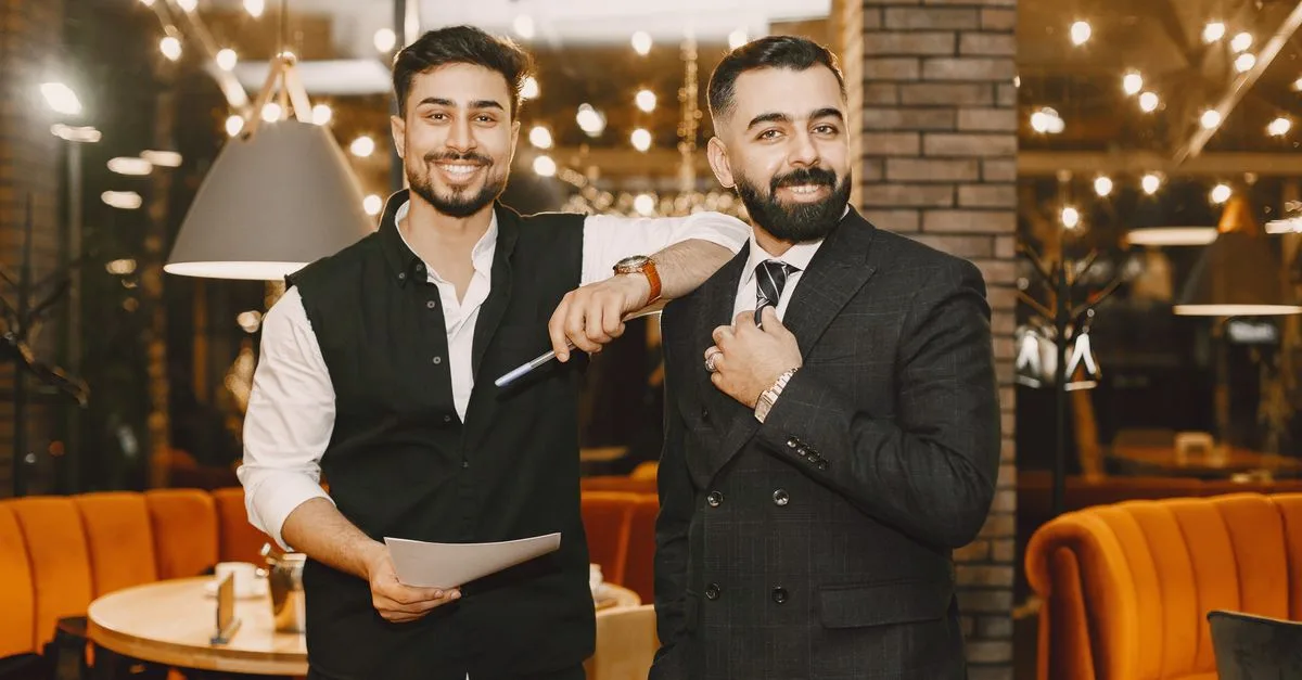 How to Open a Dessert Shop in UAE (Dubai & Sharjah): Licenses, Costs & Cold-Chain Guide