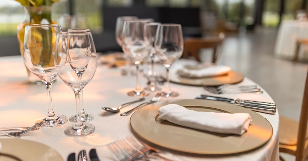 Restaurant Data Analytics UAE: How to Turn POS, Delivery and Loyalty Data into Profit