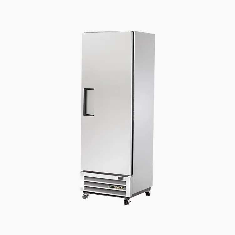 TRUE Slimline Upright Foodservice Refrigerator, 1 Full Solid Swing Door – T‐15‐HC‐LD
